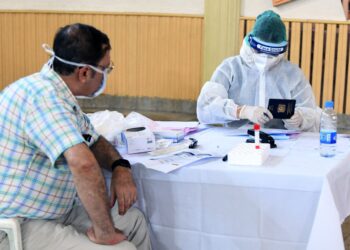 لبنان يلغي شرط فحص الكورونا لعبور حدوده