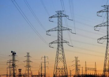 وزير الكهرباء: تحسن وضع الطاقة الكهربائية قريباً