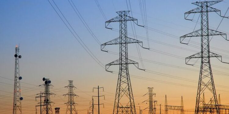 وزير الكهرباء: تحسن وضع الطاقة الكهربائية قريباً