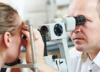 دراسة: العين قد تكون الناقل الأسرع لفيروس كورونا