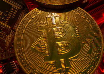 عملة “البيتكوين” تتراجع بنسبة 3.27% 