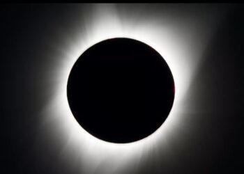 في روسيا.. كسوف حلقي للشمس لأول مرة منذ 50 عام
