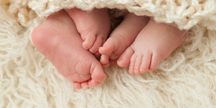 جريمة مروعة بحق طفل تهز العراق