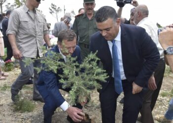 افتتاح حديقة السلام السورية الروسية في طرطوس