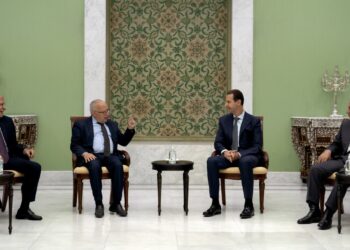 الرئيس الأسد يستقبل وفداً من المؤتمر القومي الإسلامي