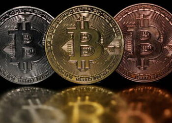 هبوط حاد لعملة “البيتكوين”