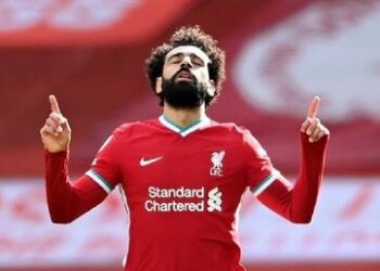 الكشف عن قائمة النجوم المرشحين للفوز بالنسخة الـ19 من جائزة القدم الذهبية