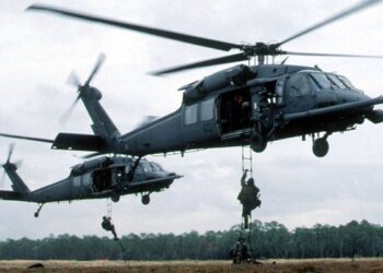 الاحتلال الأمريكي ينفذ إنزالاً جوياً بريف دير الزور الغربي