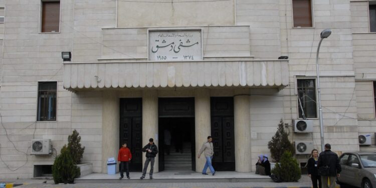 مدير مشفى دمشق: متحور دلتا الهندي يصيب شريحة الشباب بشكل أكبر