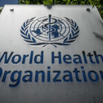 منظمة الصحة العالمية: انخفاض حاد بنسبة بإصابات كورونا