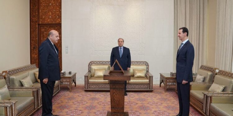 أمام الرئيس الأسد: سلامة يؤدي اليمين القانونية سفيراً لسورية في الأرجنتين