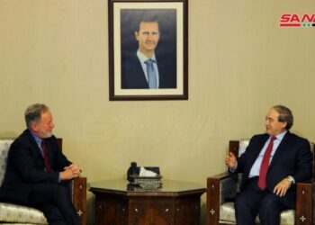 المقداد و بيسلي يبحثان سبل التعاون بين الحكومة السورية وبرنامج الغذاء العالمي