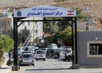 سوريا تعيد فتح حدودها البرية مع لبنان للمسافرين وفق شروط صحية