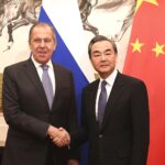 التصريح والتلويح في لقاء وزيري الخارجية الروسي والصيني ...  (ما بين السطور)