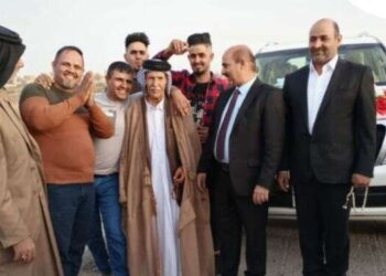 زواج نادر يثير الجدل