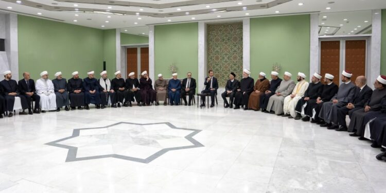 الرئيس الأسد يلتقي علماء الدين الإسلامي بمناسبة شهر رمضان المبارك