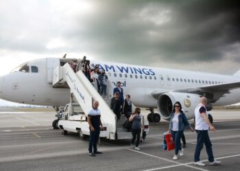 عودة مطار دمشق الدولي للعمل رسمياً