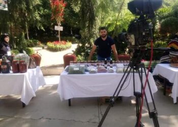 النحّال الجريح ورد محمد بمنتجاته المتميزة يتفوق في معرض الزهور الدولي