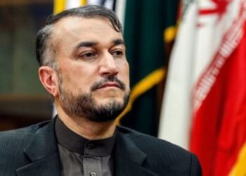 وزير خارجية إيران: الوجود العسكري الأجنبي يهدد أمن الطاقة في المنطقة