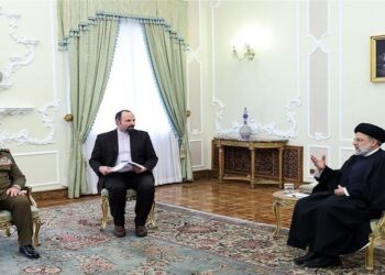 لقاء تثبيت القديم: وزير الدفاع السوري في إيران