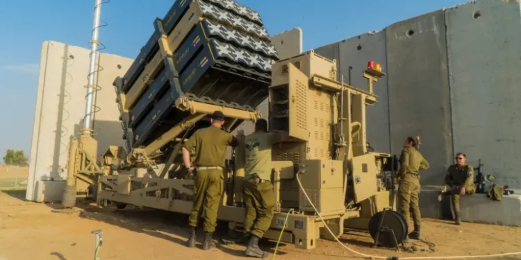 كيف اخترقت ايRان الدفاعات الإسرائيلية الاكثر تطورا وتكلفة