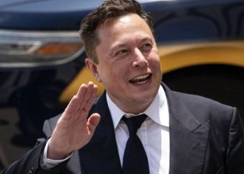 إيلون ماسك يعلن بداية ثورة سياسية في أمريكا