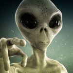 عالم فلكي: جسم غامض يقترب من الأرض وقد يكون من صنع كائنات فضائية   