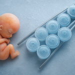 بعد 29 عاماً في التجميد… ولادة أقدم جنين في العالم