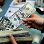 خبير اقتصادي: سعر الدولار مستمر بالارتفاع بعد قرار طباعة الليرة الجديدة في سوريا