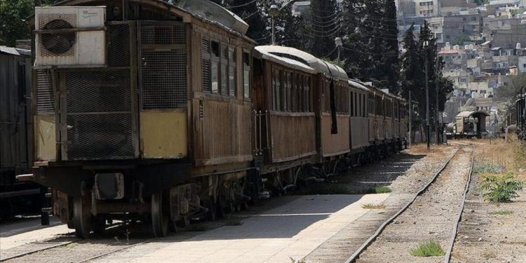 رحلة تُعيد التاريخ إلى السكة.. دمشق وعمان وأنقرة تستعد لإحياء قطار الحجاز